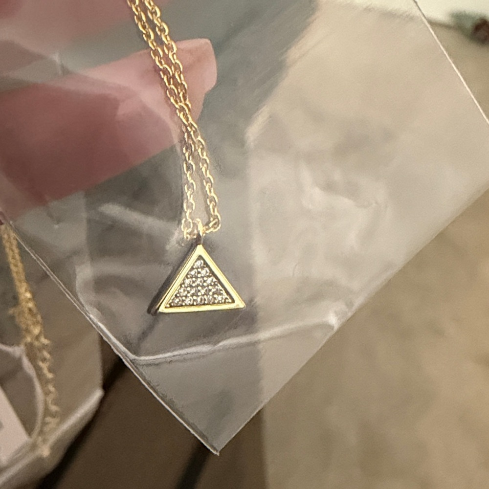 BNWT Uncommon James Gold Triangle Necklace - Picture 2 of 4
